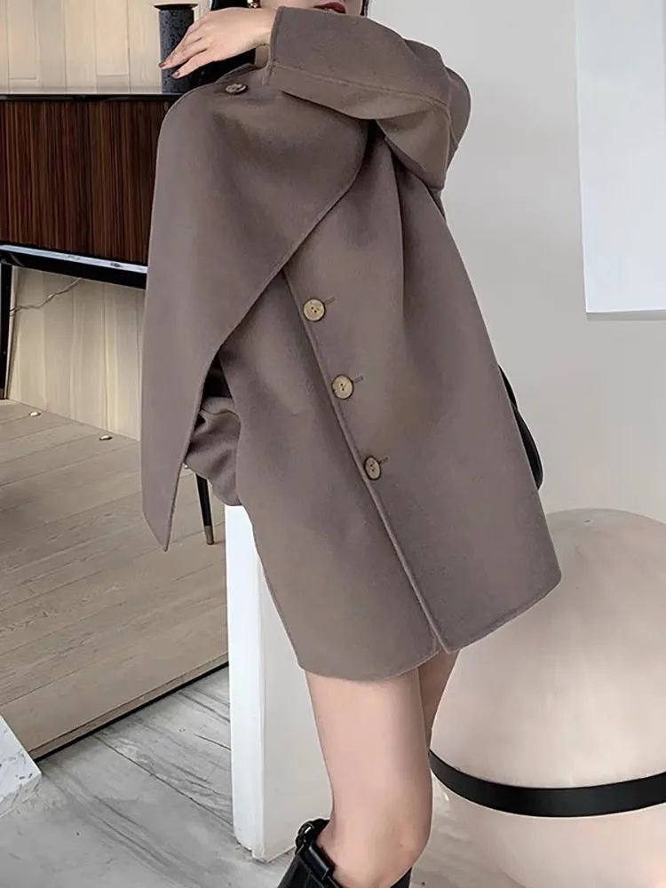 2023 New Autumn and Winter Coat Women's Small Woolen Cape Coat Hepburn Style Woolen Retro Gentle Style (B5911)