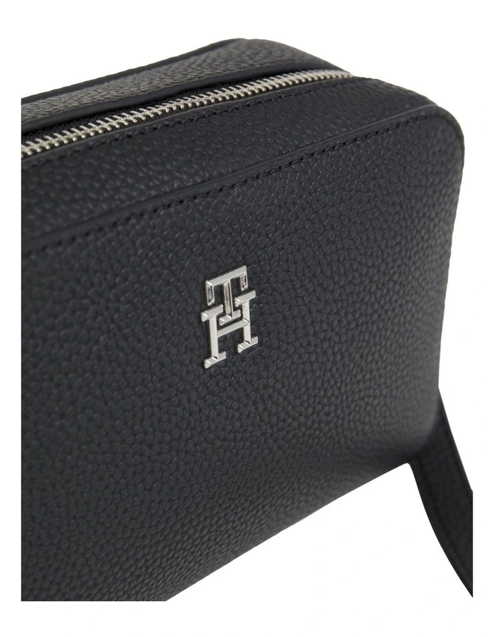 Emblem Crossover Bag in Black