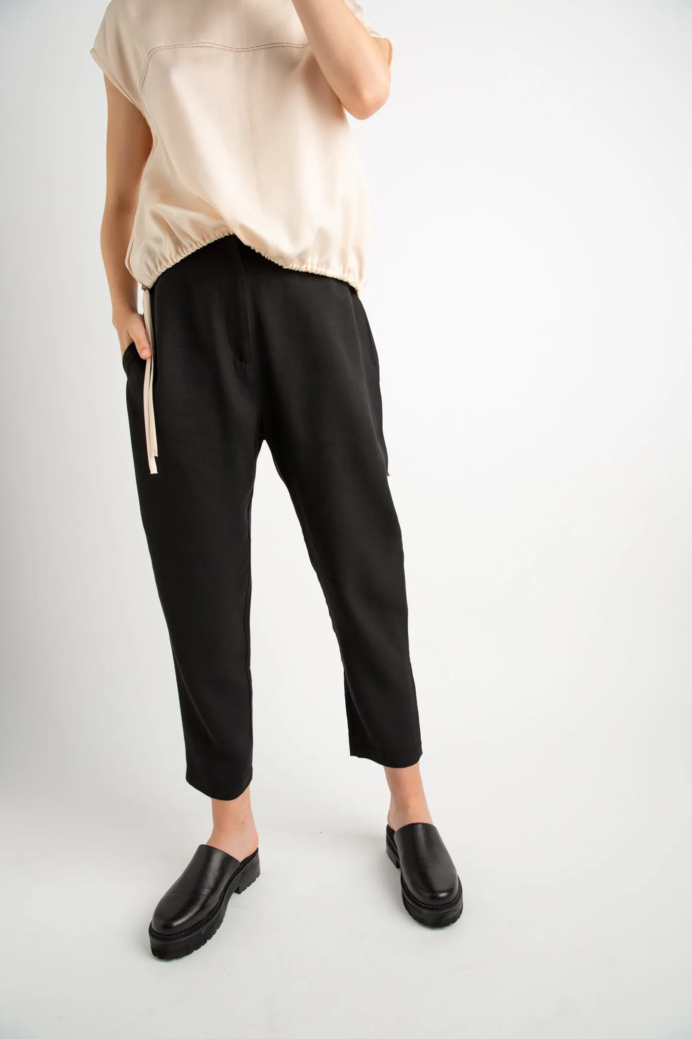 ESSENTIAL PANT | BLACK