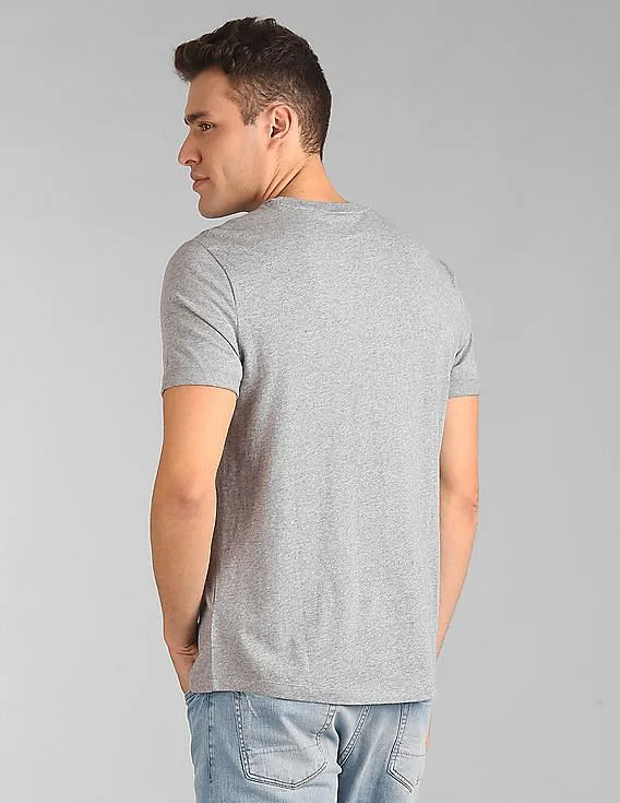 GAP Men Grey Embroidered Logo Tee