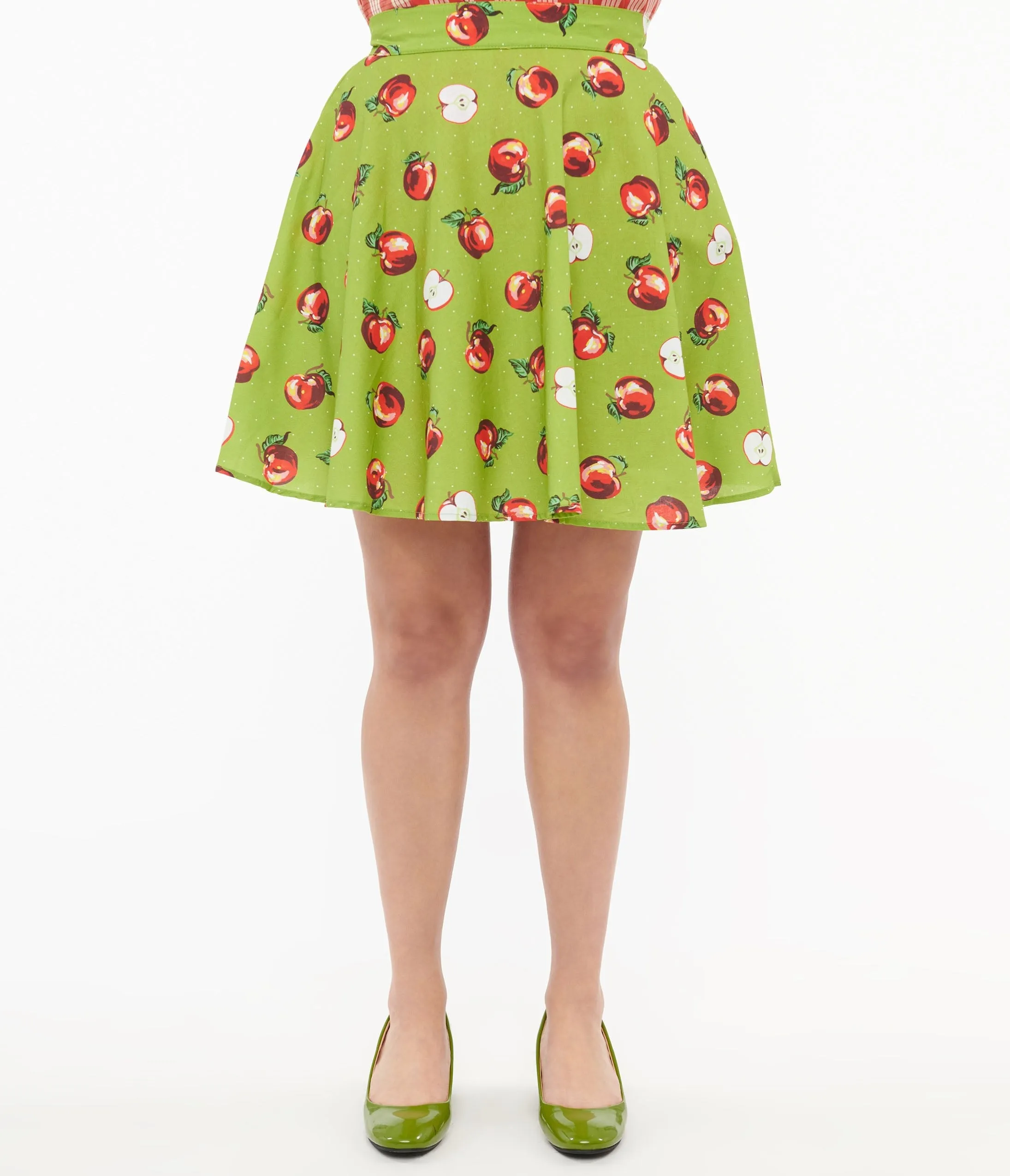 Retrolicious 1950s Green & Red Apple Print Skater Skirt