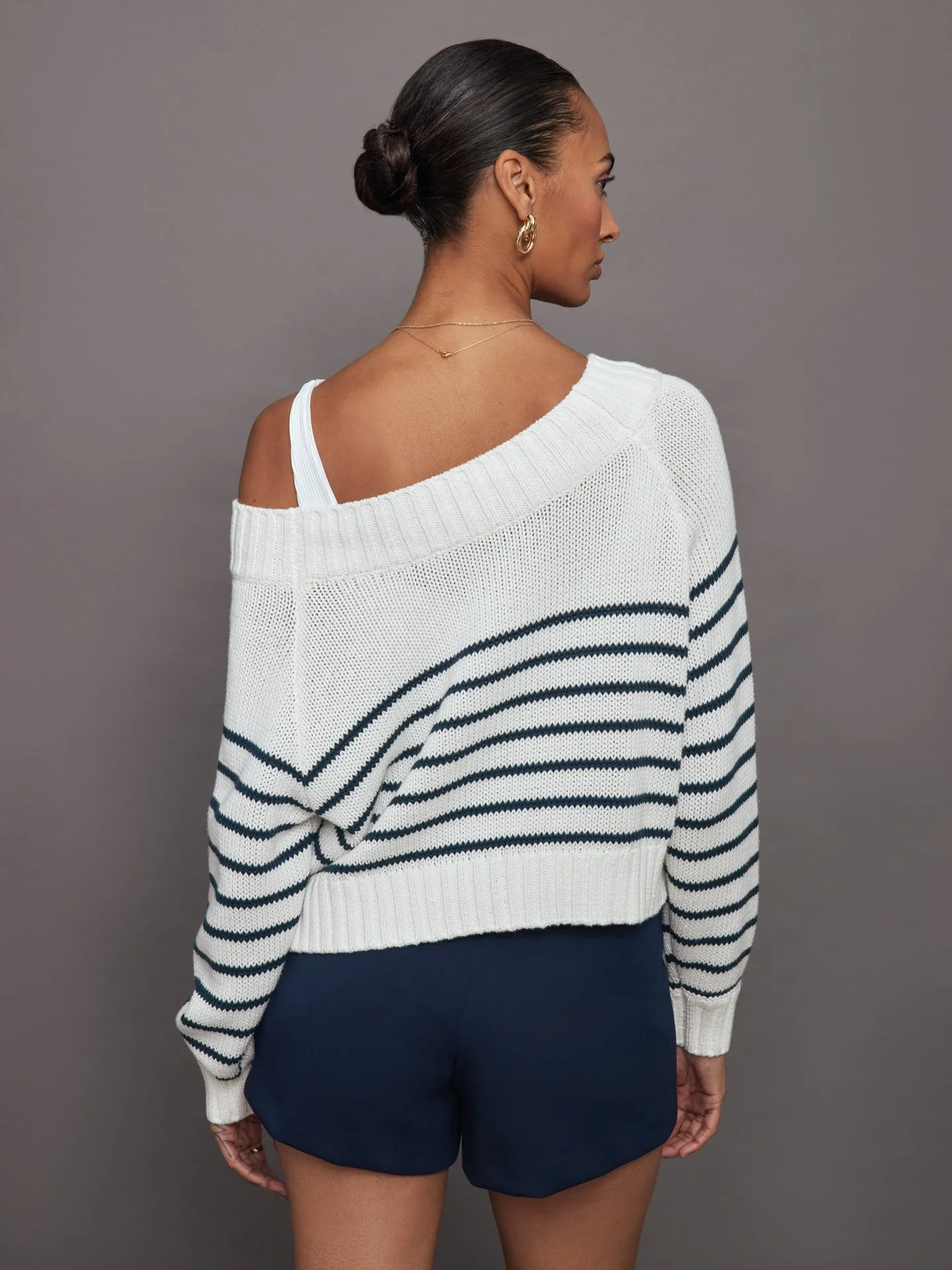 Slouchy Knit Sweater - Off White / Navy Stripe