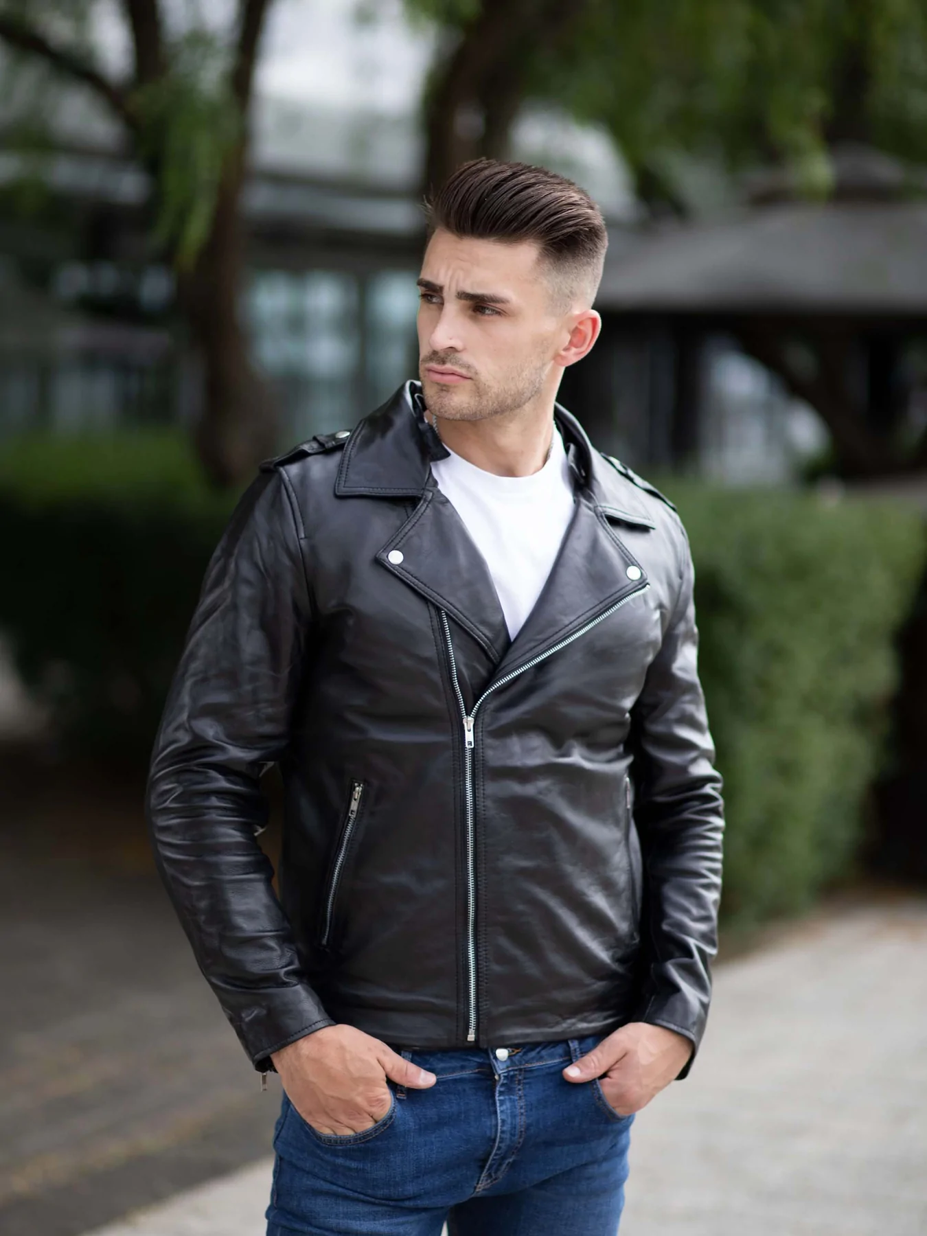 Stylish Black Mens Leather Jacket With Fur Collar